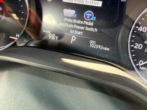 Used 2021 Toyota Sienna Platinum FWD image 11