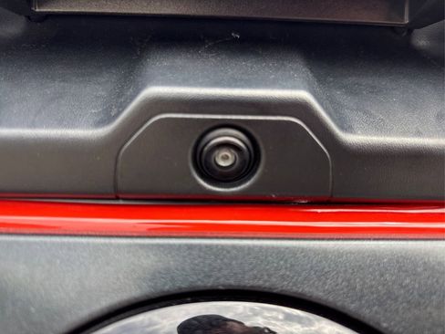 Certified 2025 Nissan Frontier PRO-4X image 15