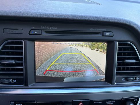 Used 2016 Hyundai Sonata Limited FWD image 33