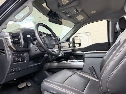 Used 2024 Ford F250 Lariat w/ Lariat Ultimate Package AWD/4WD image 18