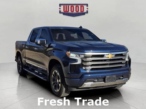 Used 2022 Chevrolet Silverado 1500 High Country w/ Z71 Off-Road Package image 1