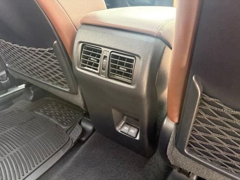 Used 2023 Toyota 4Runner Limited AWD/4WD image 31