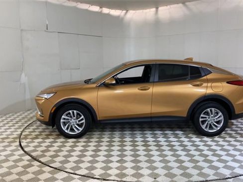 Used 2024 Buick Envista Preferred w/ Convenience I Package image 5