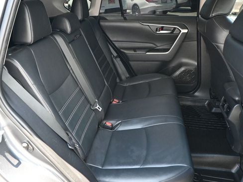Used 2021 Toyota RAV4 XLE Premium w/ Carpet Mat Package (TMS) FWD image 20
