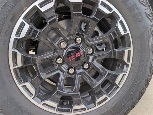 New 2026 GMC Canyon AT4 image 6