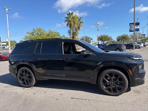 Used 2024 Chevrolet Traverse RS w/ LPO, Floor Liner Package image 2