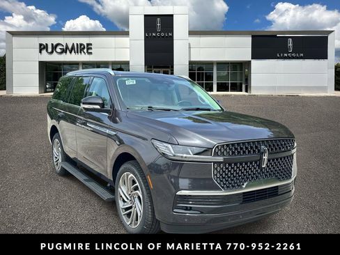New 2026 Lincoln Navigator Reserve AWD/4WD image 1