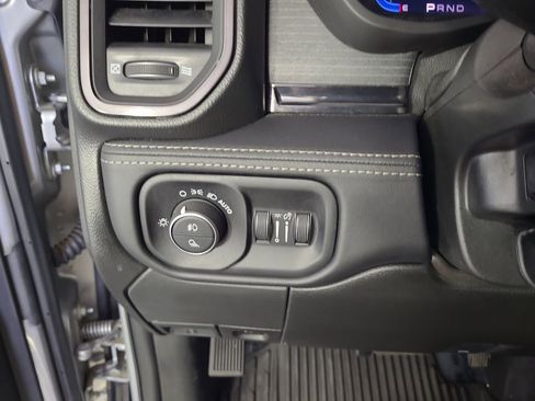 Used 2024 RAM 3500 Limited AWD/4WD image 16
