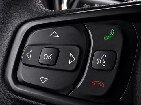 Used 2025 Jeep Gladiator Sport AWD/4WD image 24