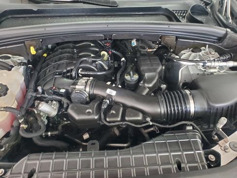 Used 2021 Jeep Grand Cherokee L Limited w/ Luxury Tech Group II image 4