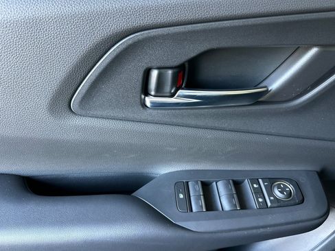 New 2026 Toyota Prius Plug-In Hybrid FWD image 10