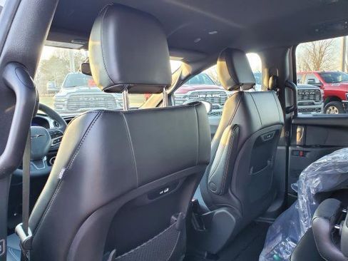 New 2026 Chrysler Pacifica Select image 24