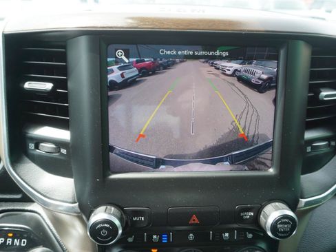 Used 2021 RAM 1500 Laramie AWD/4WD image 22