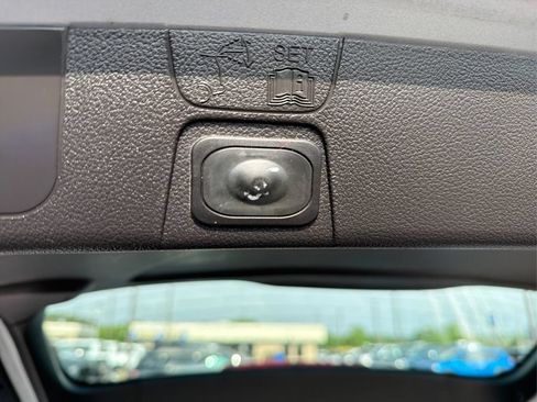 Used 2014 Ford C-MAX SE w/ Equipment Group 203A FWD image 25