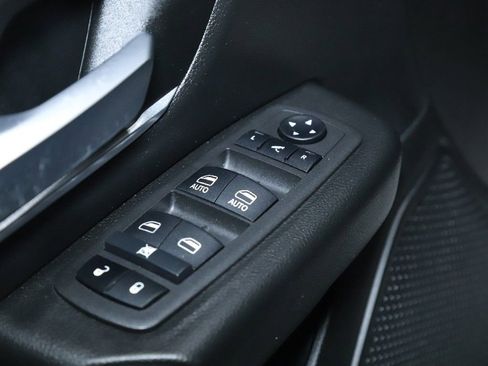 Certified 2022 RAM 1500 Big Horn image 17