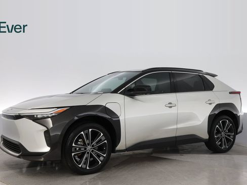 Used 2024 Toyota bZ4X AWD w/ Weather Package image 18