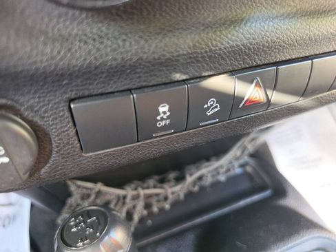 Used 2012 Jeep Wrangler Sport AWD/4WD image 22