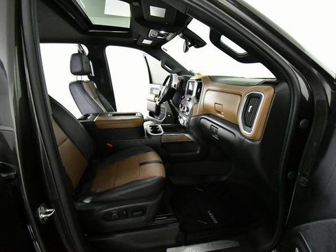 Used 2021 Chevrolet Silverado 2500 High Country w/ Safety Package II image 24