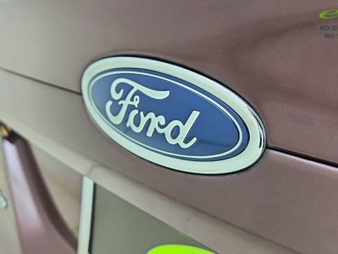 Used 2013 Ford Fusion SE FWD image 16
