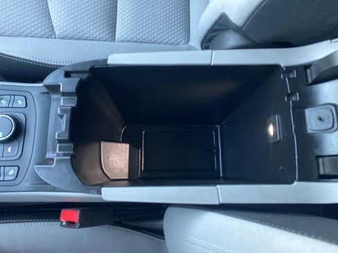 Used 2022 GMC Terrain SLE w/ Driver Convenience Package image 32