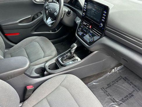 Used 2020 Hyundai Ioniq SE FWD image 16