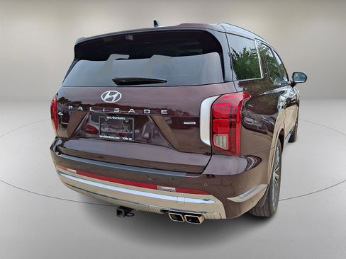 Used 2023 Hyundai Palisade Calligraphy w/ Cargo Package AWD/4WD image 10