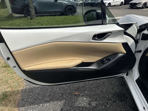 Certified 2024 MAZDA MX-5 Miata RF Grand Touring image 11