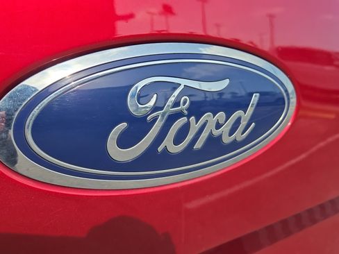 Used 2017 Ford F150 Lariat w/ Equipment Group 502A Luxury AWD/4WD image 38