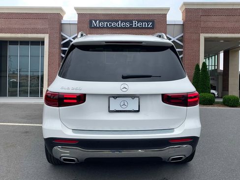 Used 2025 Mercedes-Benz GLB 250 image 6