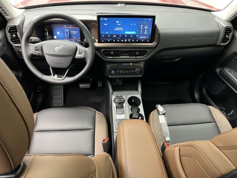 New 2026 Ford Bronco Sport Outer Banks w/ Outer Banks Tech Package+ AWD/4WD image 4
