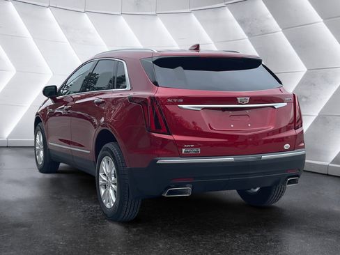 New 2026 Cadillac XT5 Luxury w/ LPO, Floor Liner Package AWD/4WD image 4