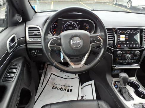 Used 2020 Jeep Grand Cherokee Limited AWD/4WD image 12