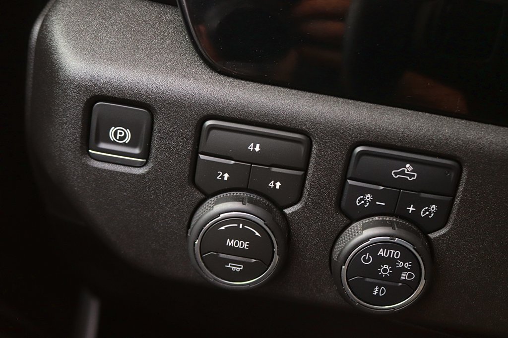Used 2026 Chevrolet Silverado 2500 LT AWD/4WD image 28