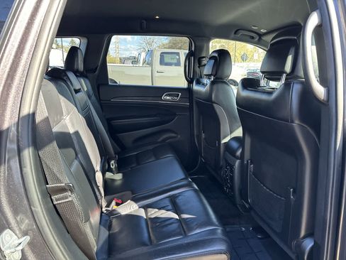 Certified 2018 Jeep Grand Cherokee Limited w/ Trailer Tow Group IV AWD/4WD image 6