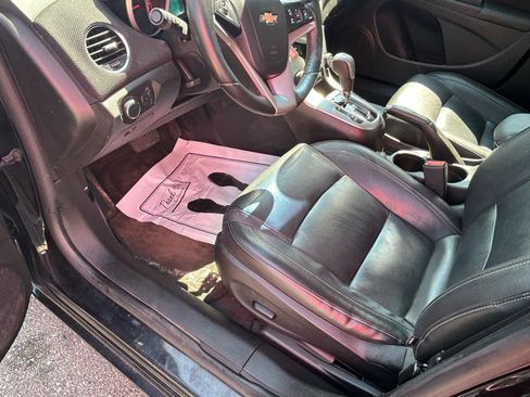 Used 2015 Chevrolet Cruze LT FWD image 10