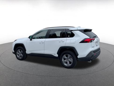 Used 2025 Toyota RAV4 LE image 10