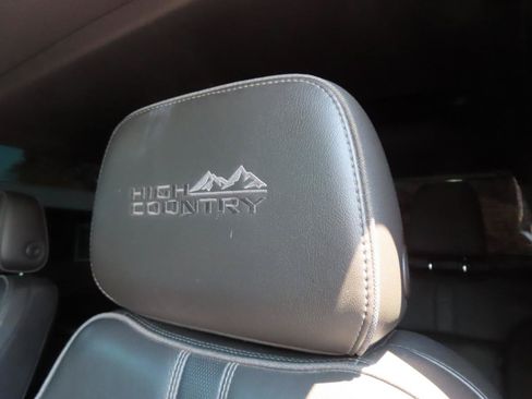 Used 2020 Chevrolet Silverado 2500 High Country w/ Z71 Off-Road Package AWD/4WD image 31