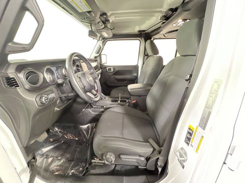 Used 2022 Jeep Gladiator Sport image 18