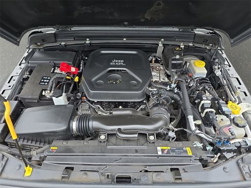 Used 2021 Jeep Wrangler Unlimited Rubicon w/ Uconnect 4C Nav & Sound Group image 34