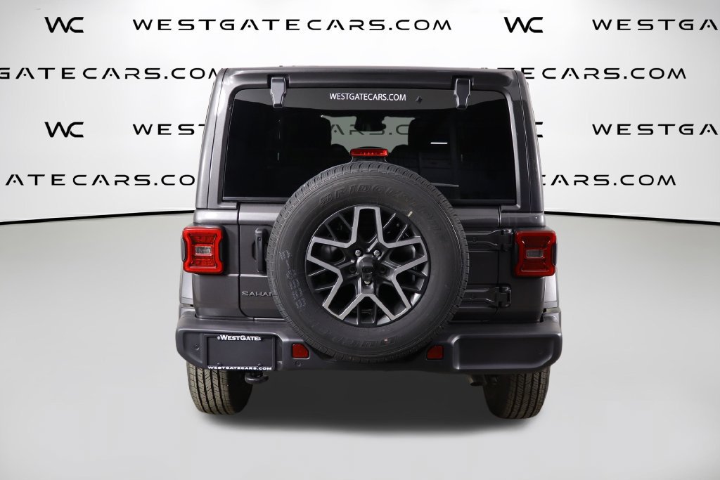 New 2027 Jeep Wrangler Unlimited Sahara AWD/4WD image 4