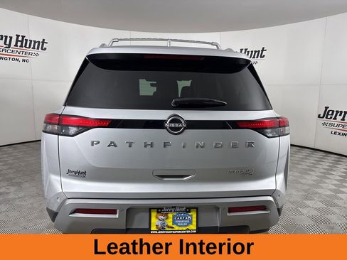 Used 2023 Nissan Pathfinder Platinum w/ Cargo Package image 6