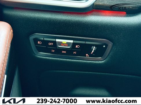 Used 2019 BMW X5 xDrive50i w/ M Sport Package AWD/4WD image 36