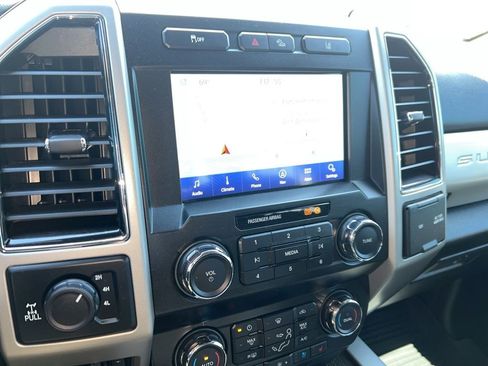 Used 2021 Ford F250 Lariat image 11