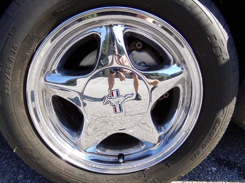 Used 1991 Ford Mustang GT image 31