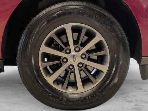 Used 2019 Ford Expedition XLT w/ Equipment Group 202A image 17