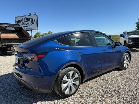 Used 2022 Tesla Model Y Long Range AWD/4WD image 11