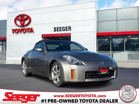 Used 2008 Nissan 350Z Enthusiast image 1