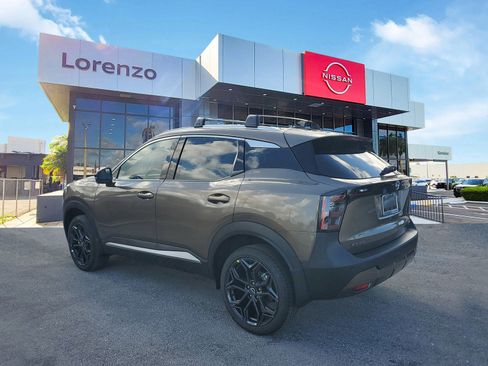 New 2026 Nissan Kicks SR image 6