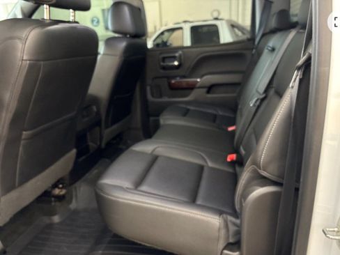 Used 2018 GMC Sierra 1500 SLT w/ Enhanced Driver Alert Package RWD image 8