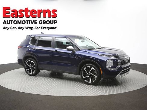 Used 2023 Mitsubishi Outlander SE AWD/4WD image 48